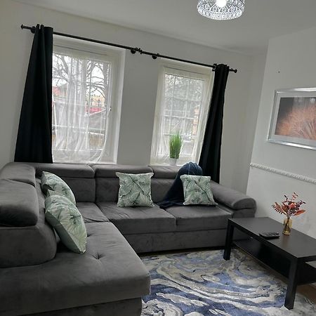2 Bedroom Flat, 2 Minutes Walk To Bethnalgreen Station, Central ロンドン エクステリア 写真