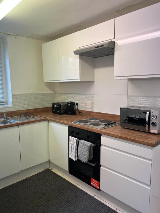 2 Bedroom Flat, 2 Minutes Walk To Bethnalgreen Station, Central ロンドン エクステリア 写真