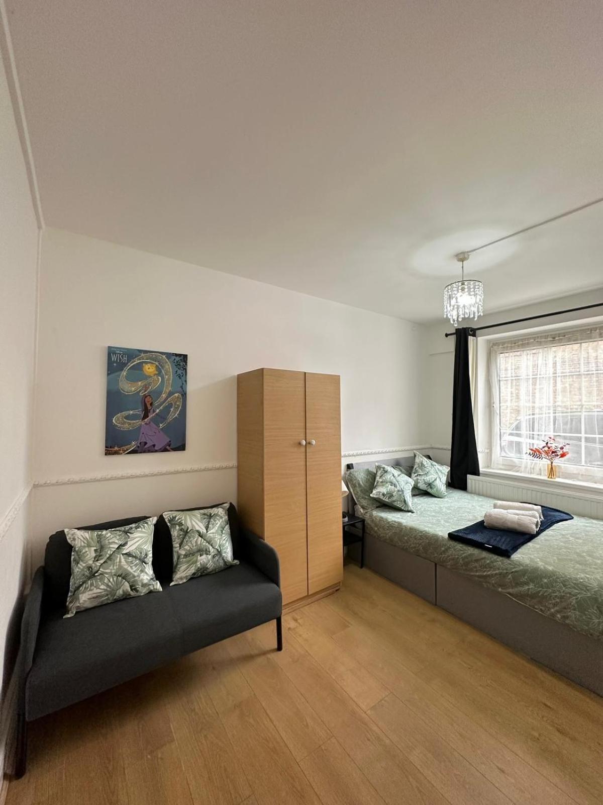 2 Bedroom Flat, 2 Minutes Walk To Bethnalgreen Station, Central ロンドン エクステリア 写真