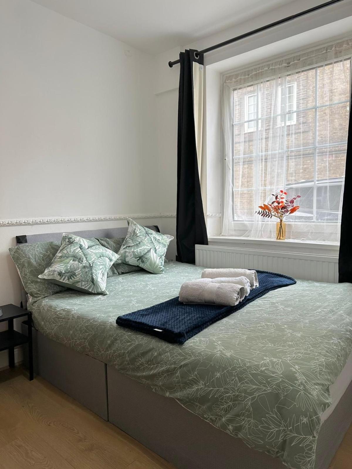 2 Bedroom Flat, 2 Minutes Walk To Bethnalgreen Station, Central ロンドン エクステリア 写真